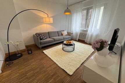 Sehr schöne 3 Zimmer Whg komplett möbliert ! Fußläufig zum HBf !