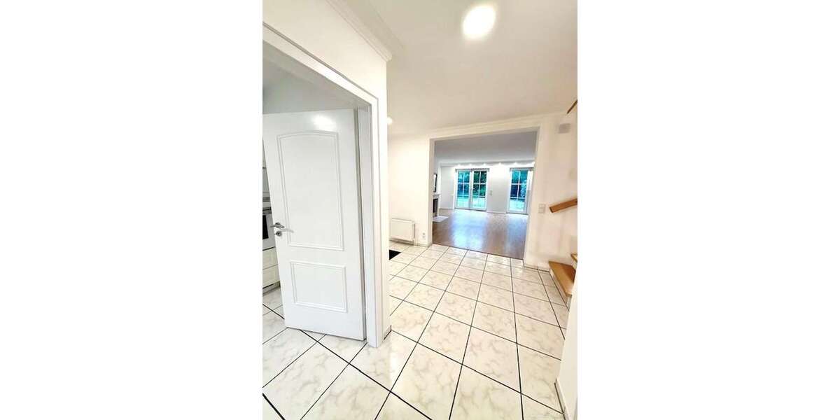Einfamilienhaus Düsseldorf Stadtbezirk 5 - 8 Zimmer, 213 m&sup2;, 1.570.000&euro; | Angebot:26856414