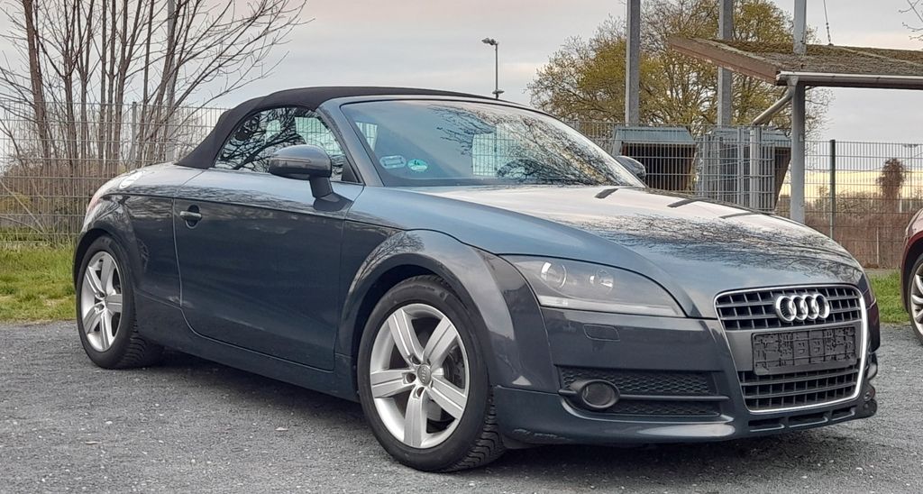 Audi TT 212.000 km 6.500 &euro; Düsseldorf 40225