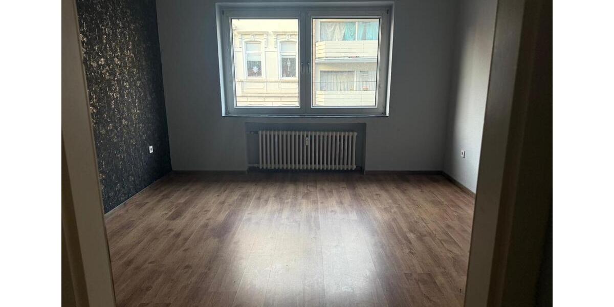 Etagenwohnung Krefeld - 4 Zimmer, 99 m&sup2;, 1.000&euro; | Angebot:26310424