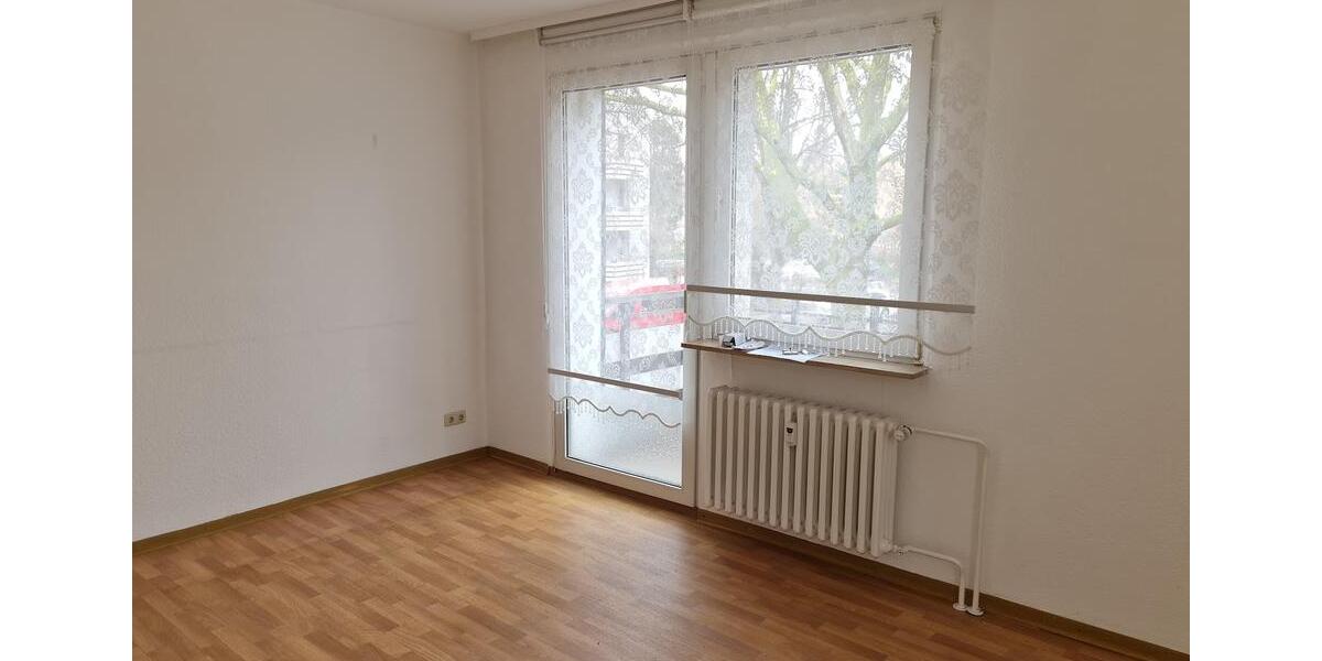 Schöne 4-Zimmer-Wohnung im 1.Obergeschoss zu vermieten! 4 zimmer