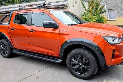 Isuzu D-Max 28.000 km 44.200 € Wuppertal 42327