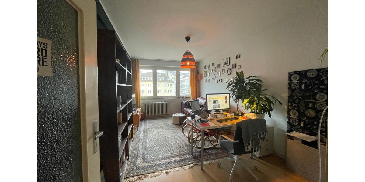Etagenwohnung Düsseldorf Stadtmitte - 2 Zimmer, 63 m&sup2;, 1.050&euro; | Angebot:24866160