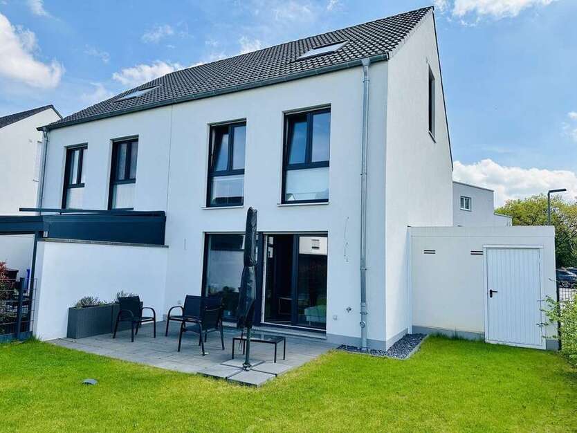 Haus zum Mieten in Neuss 2.750 € 143 m²