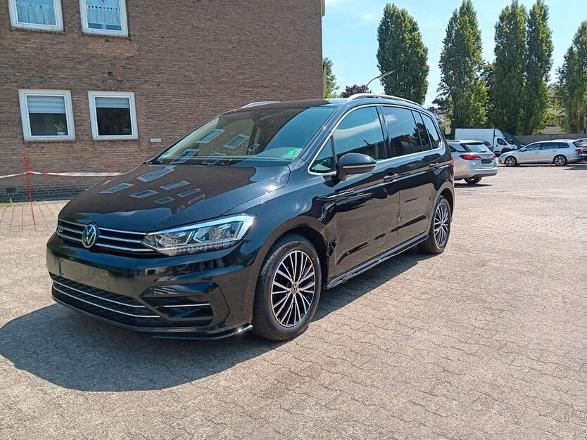 VW Touran 162.750 km 21.990 € Düsseldorf 40597