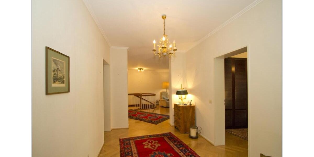 Maisonettenwohnung Düsseldorf Düsseltal - 4 Zimmer, 170 m&sup2;, 930.000&euro; | Angebot:26414875