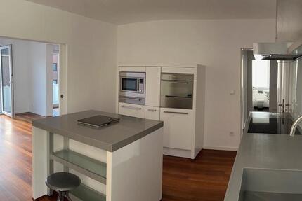 Wohnung Düsseldorf Lörick - 4 Zimmer, 145 m&sup2;, 2.950&euro; | Angebot:25231596