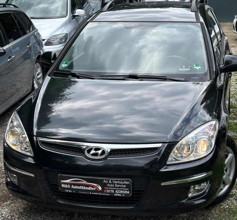 i30