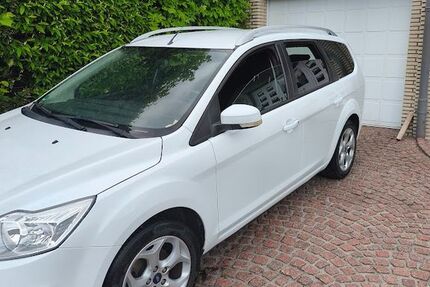 Ford Focus 183.000 km 2.390 &euro; Neuss 41469