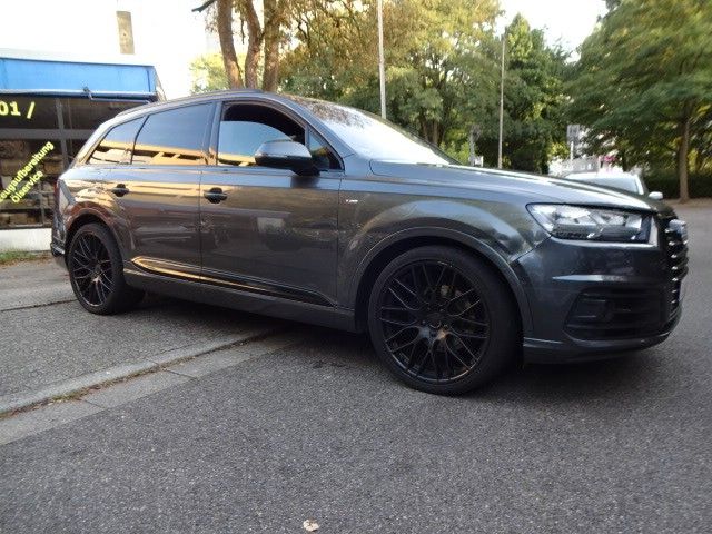 Audi Q7 256.000 km 18.999 € Essen 45276