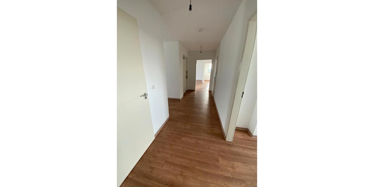Dachgeschoßwohnung Meerbusch - 3 Zimmer, 111 m&sup2;, 1.589&euro; | Angebot:26261080