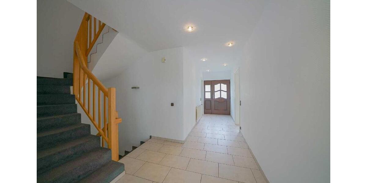 Einfamilienhaus Ratingen Lintorf - 3 Zimmer, 120 m&sup2;, 1.600&euro; | Angebot:26680327