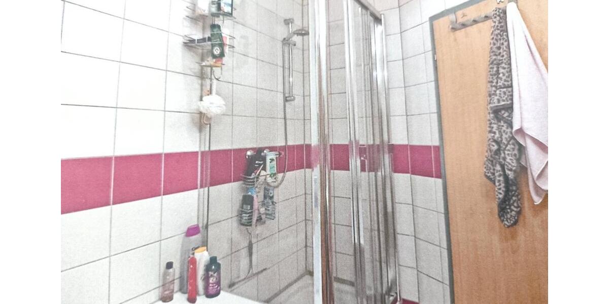 Etagenwohnung Voerde (Niederrhein) - 4 Zimmer, 104 m&sup2;, 200.000&euro; | Angebot:26903174