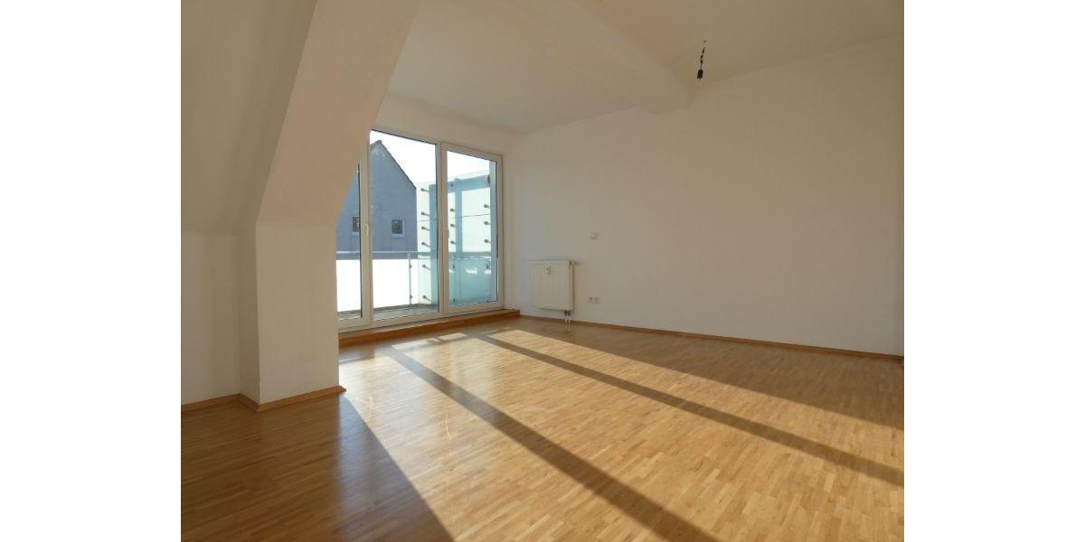 Dachgeschoßwohnung Essen Stadtbezirk IV - 3 Zimmer, 70 m&sup2;, 737&euro; | Angebot:26464148