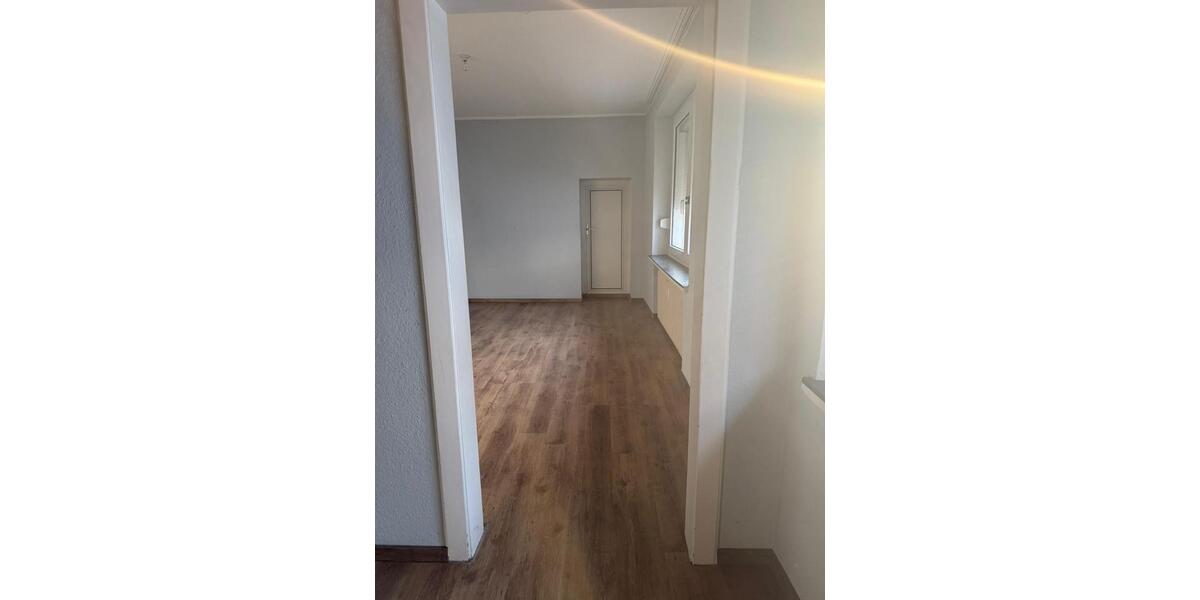 Etagenwohnung Krefeld - 4 Zimmer, 99 m&sup2;, 1.000&euro; | Angebot:26310424