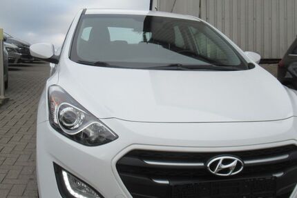 Hyundai i30 95.317 km 10.990 € Herne 44653