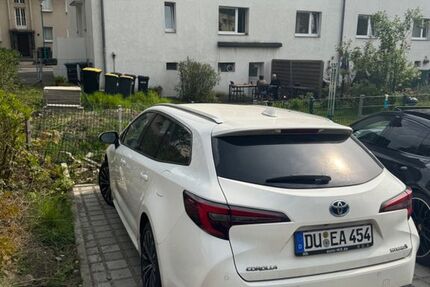 Toyota Corolla 29.900 km 26.900 &euro; Duisburg 47166