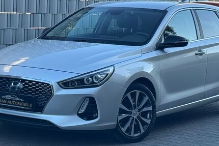 Hyundai i30 133.000 km 9.990 &euro; Neuss-Norf 41469