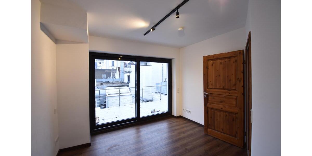 Etagenwohnung Düsseldorf - 2 Zimmer, 54 m&sup2;, 1.000&euro; | Angebot:26548233
