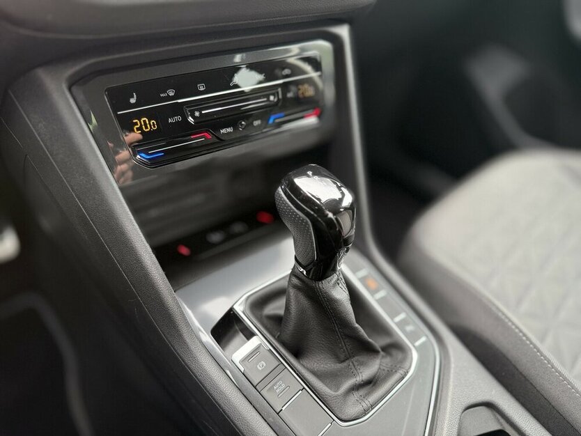 Tiguan R-Line - DAB - Kamera - AAC - Carplay