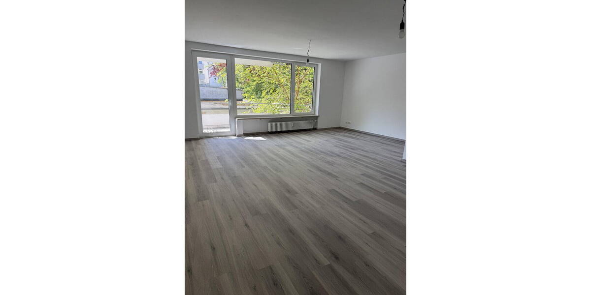 Etagenwohnung Düsseldorf Oberkassel - 2 Zimmer, 110 m&sup2;, 1.691&euro; | Angebot:26329682