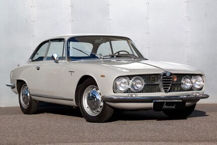 Alfa Romeo Sprint 83.032 km 39.900 &euro; Düsseldorf 40591