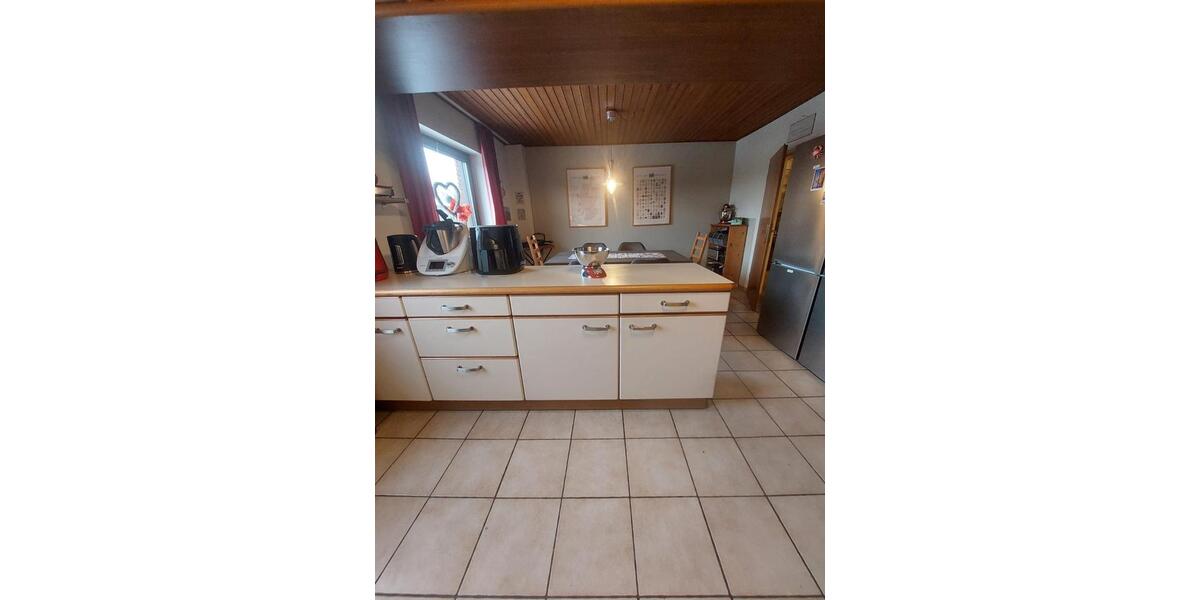 Reihenhaus Hünxe - 6.5 Zimmer, 250 m&sup2;, 2.450&euro; | Angebot:25129233