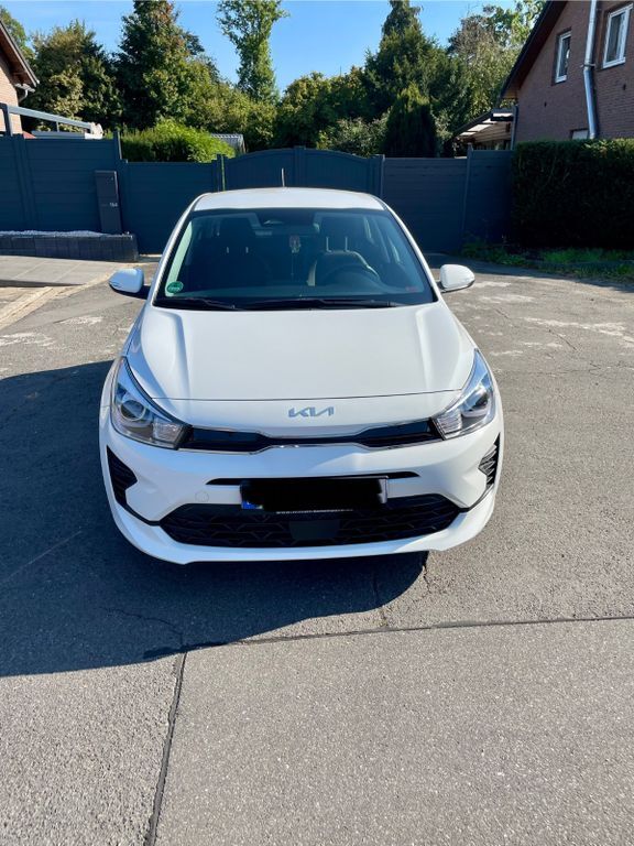 Kia Rio 26.182 km 16.990 € Krefeld 47829