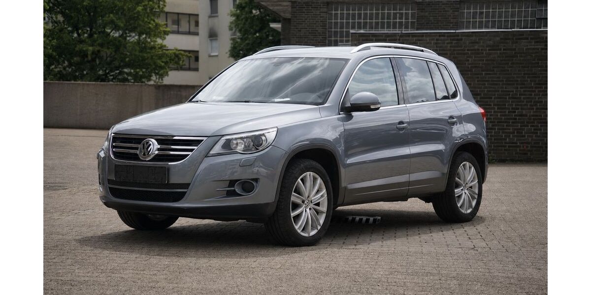 VW Tiguan 95.211 km 9.800 &euro; Düsseldorf 40597
