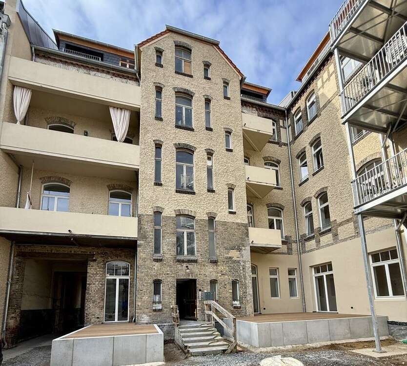 Wohnung zum Mieten in Düsseldorf 2.150 € 103 m² 3 zimmer
