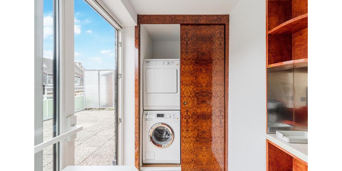 Dachgeschoßwohnung Düsseldorf Derendorf - 2 Zimmer, 95 m&sup2;, 1.300&euro; | Angebot:25790793