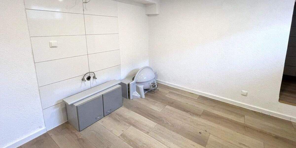 Mehrfamilienhaus, Wohnhaus Bottrop Eigen - 7 Zimmer, 94 m&sup2;, 195.000&euro; | Angebot:24834614