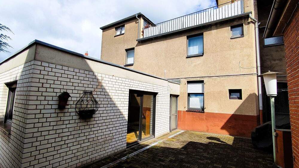 Reihenmittelhaus Düsseldorf Heerdt - 1 Zimmer, 285 m&sup2;, 695.000&euro; | Angebot:24696292