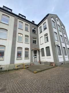 Halle in Duisburg 580 € 105 m² zimmer