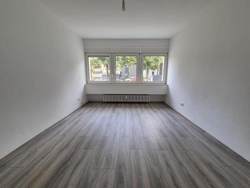 Helle 4-Zimmer-Wohnung mit Balkon! zimmer