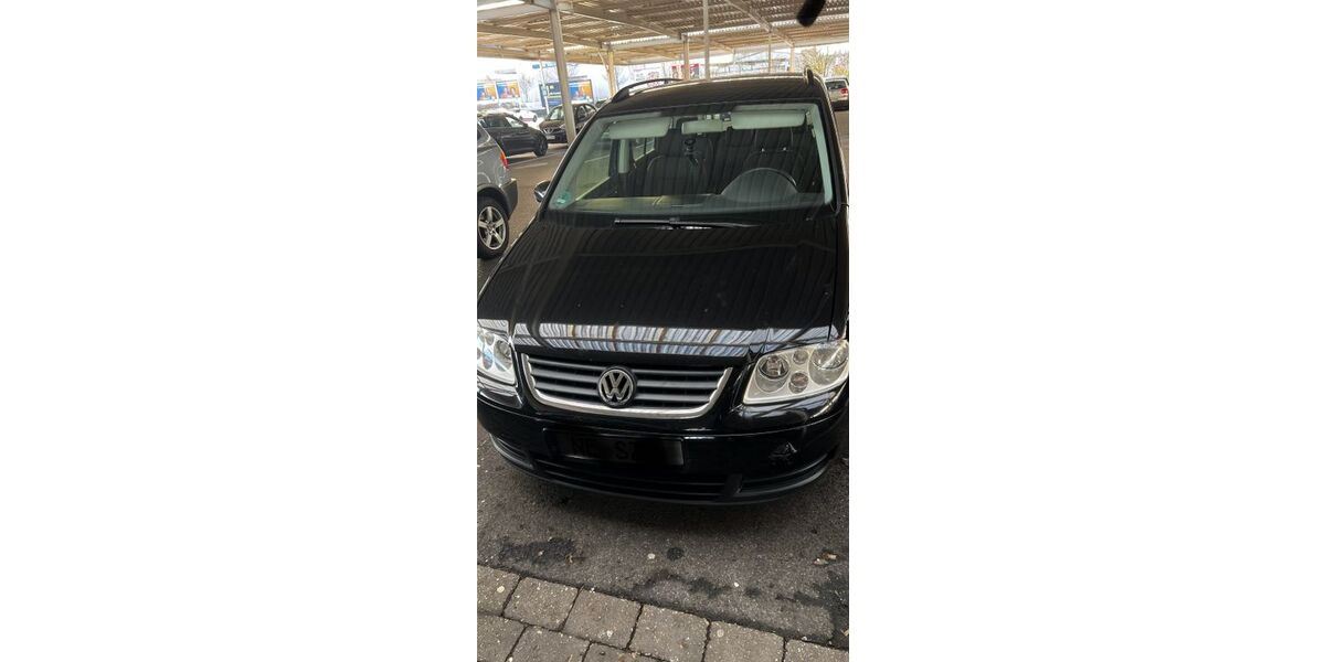 VW Touran 303.123 km 2.100 &euro; Meerbusch 40667