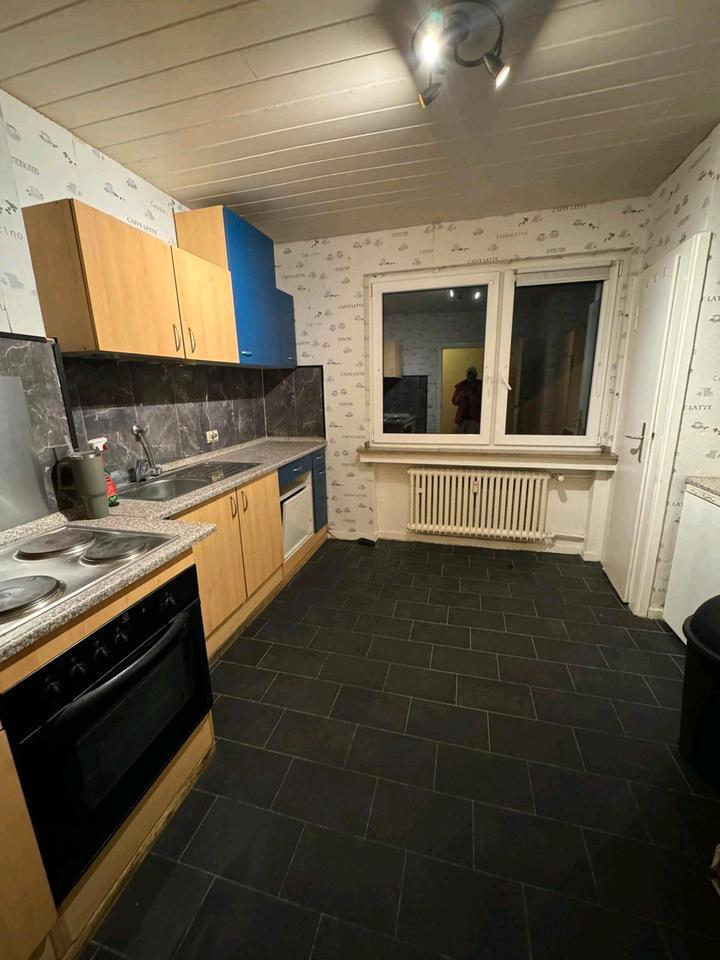 wohnung zuvermieten 70. m2 Ab 111 ist frei zimmer