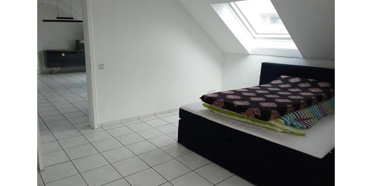 Etagenwohnung Mülheim an der Ruhr Rechtsruhr-Nord - 2.5 Zimmer, 80 m&sup2;, 750&euro; | Angebot:26256585