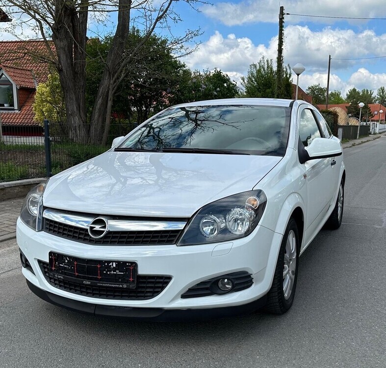 Opel Astra GTC J 175.000 km 4.000 € Essen 45121
