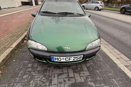 Opel Tigra 88.400 km 1.300 € moers 47441