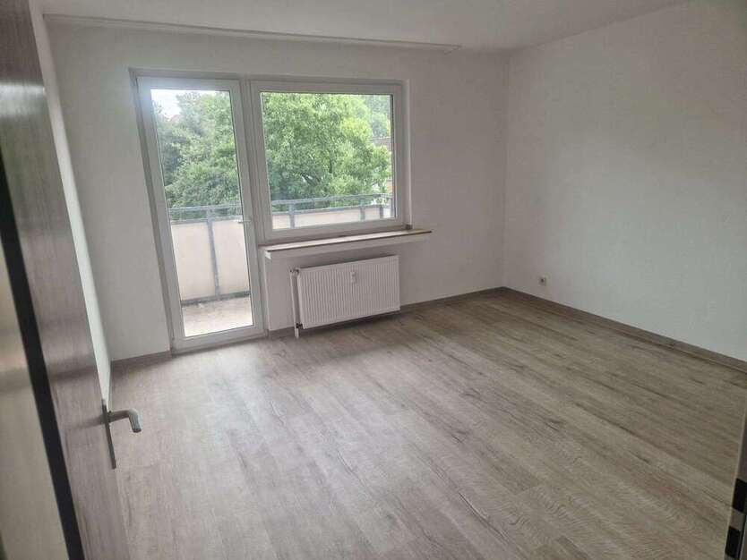 Wohnung zum Mieten in Duisburg 495 € 55.61 m²
