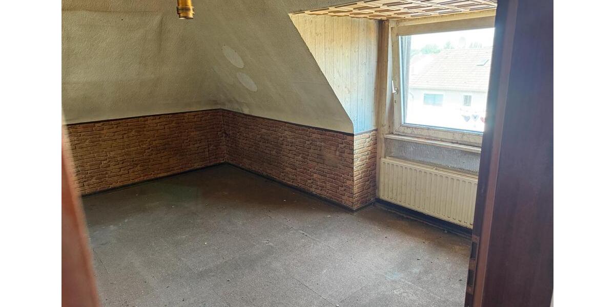 Dachgeschoßwohnung Essen Stadtbezirk III - 2 Zimmer, 31 m&sup2;, 36.000&euro; | Angebot:27129565