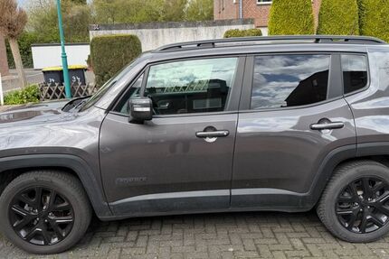 Jeep Renegade 82.000 km 13.400 &euro; Duisburg 47239