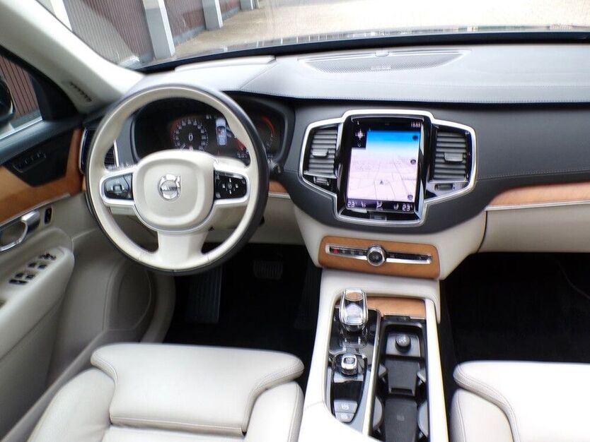 XC90
