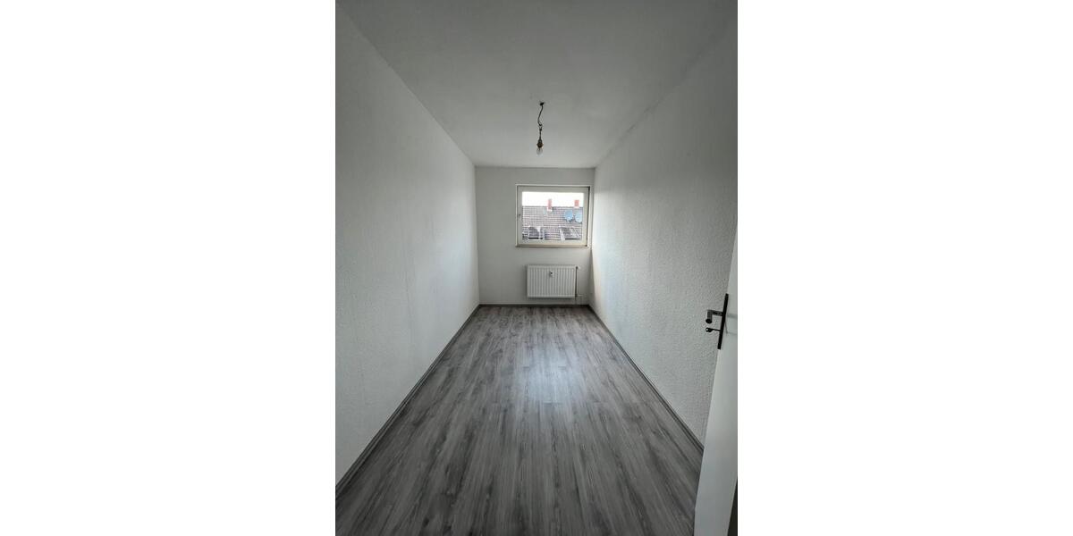 Dachgeschoßwohnung Gelsenkirchen Erle - 4 Zimmer, 108 m&sup2;, 780&euro; | Angebot:26122536