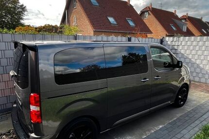 Peugeot Traveller 16.620 km 42.800 &euro; Moers 47447