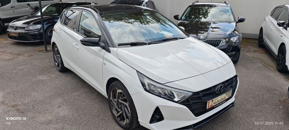 i20