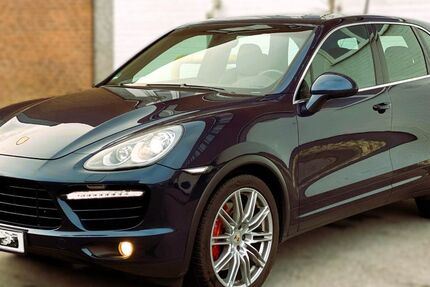 Porsche Cayenne 245.000 km 20.500 € Mönchengladbach 41065