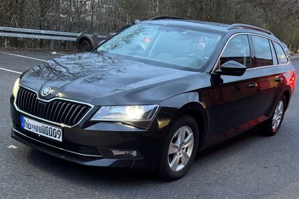 Skoda Superb 124.000 km 18.600 &euro; Velbert 42555