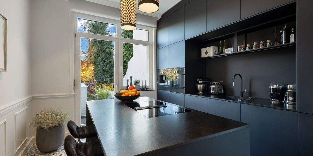 Reihenmittelhaus Krefeld Cracau - 7 Zimmer, 202 m&sup2;, 1.590.000&euro; | Angebot:25738411